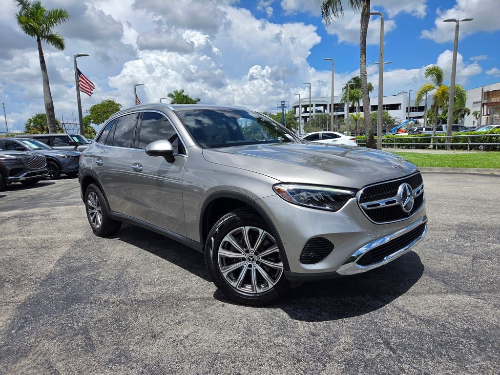 2023 Mercedes-Benz GLC 300 GLC 300