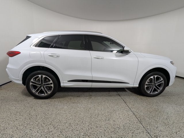 2025 Audi Q5 Premium 2.0 TFSI quattro