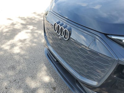 2025 Audi Q6 e-tron Premium Plus quattro