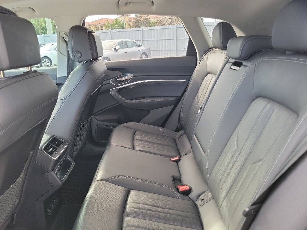 2024 Audi Q8 e-tron Premium Plus quattro