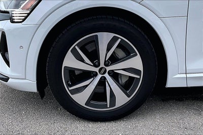2024 Audi Q8 e-tron Premium Plus quattro