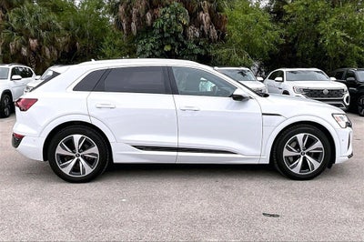 2024 Audi Q8 e-tron Premium Plus quattro