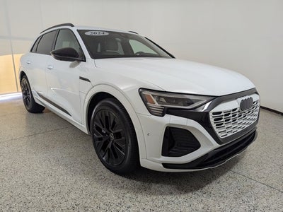 2024 Audi Q8 e-tron Prestige quattro