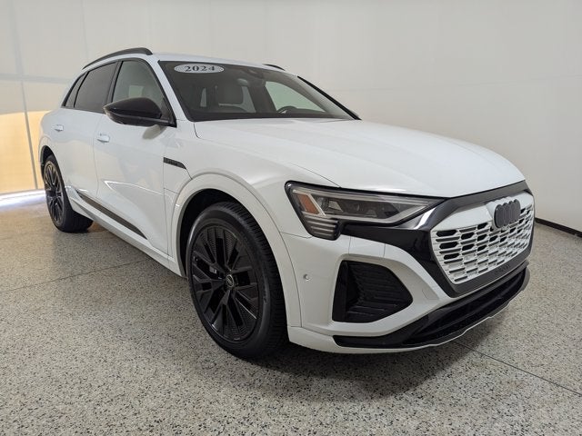 2024 Audi Q8 e-tron Prestige quattro