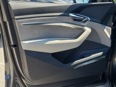 2024 Audi Q8 e-tron Prestige quattro