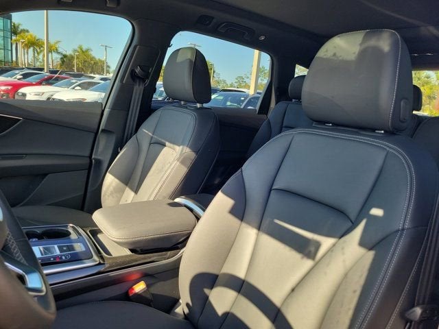 2025 Audi Q7 45 Premium