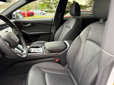 2023 Audi Q8 55 Premium quattro