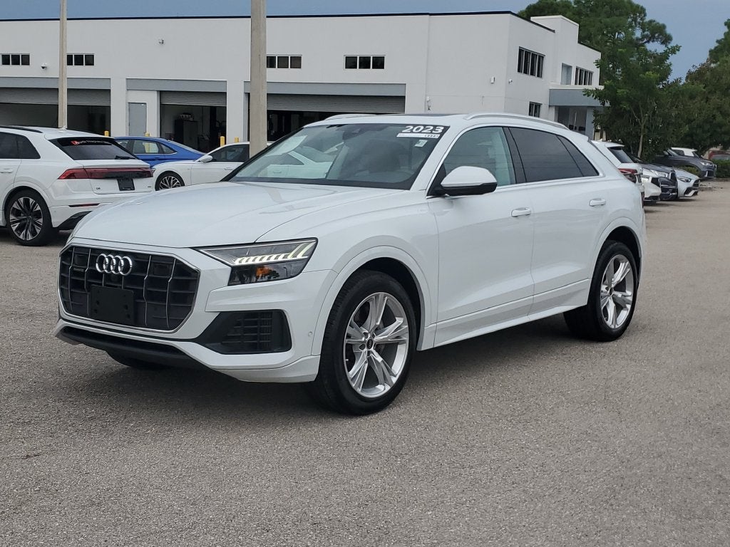 2023 Audi Q8 55 Premium quattro