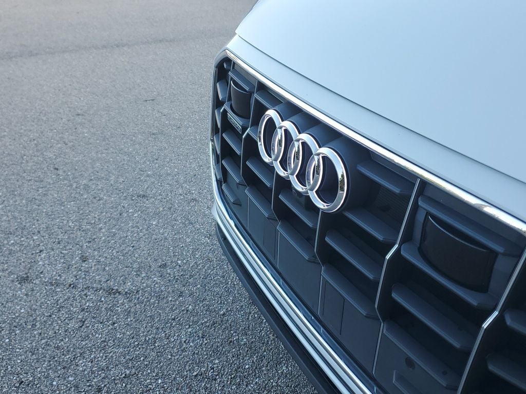 2023 Audi Q8 55 Premium quattro