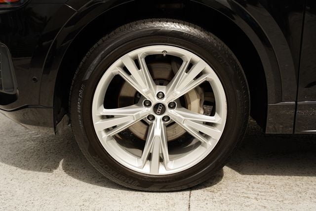 2023 Audi Q8 55 Premium quattro