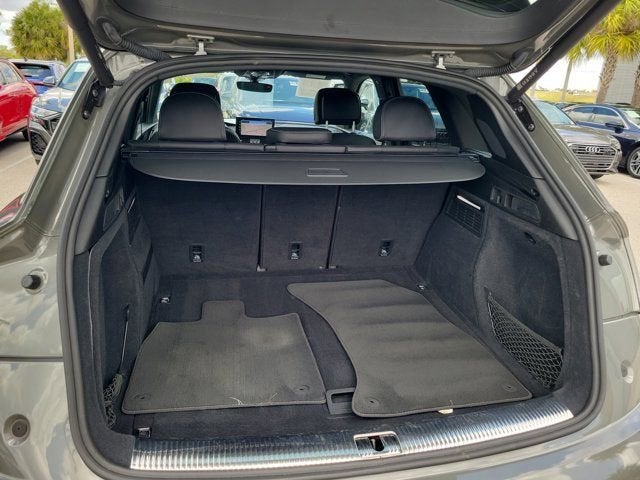 2023 Audi SQ5 Premium Plus