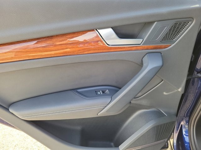 2023 Audi Q5 40 Premium Plus