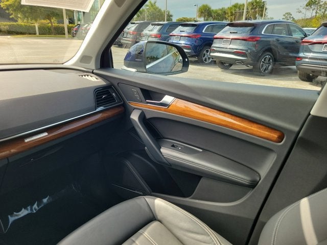 2023 Audi Q5 40 Premium Plus