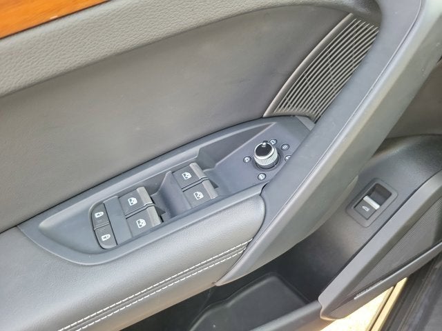 2023 Audi Q5 40 Premium Plus