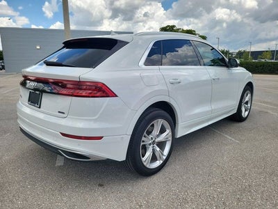 2022 Audi Q8 55 Premium Plus
