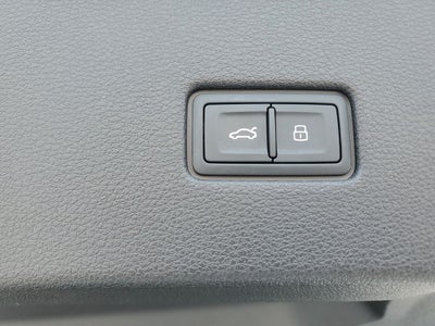2021 Audi Q8 55 Prestige quattro