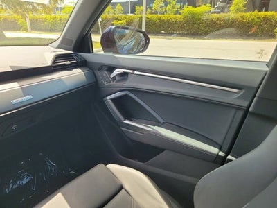 2025 Audi Q3 Premium