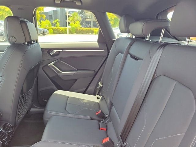 2025 Audi Q3 Premium