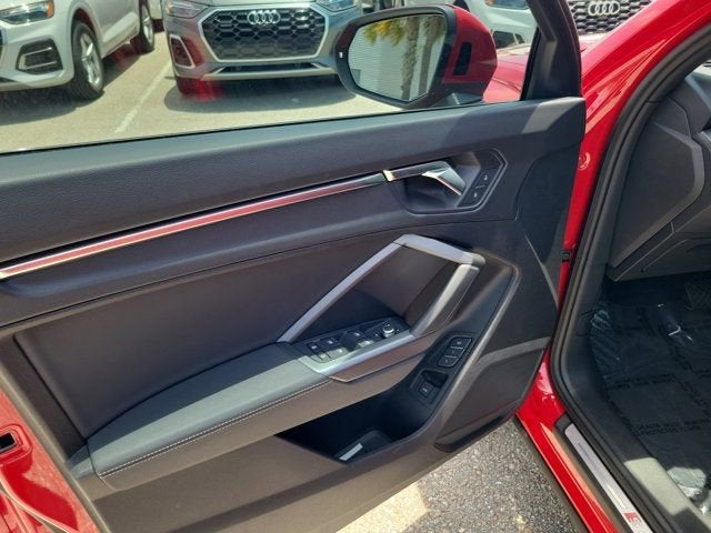 2025 Audi Q3 Premium