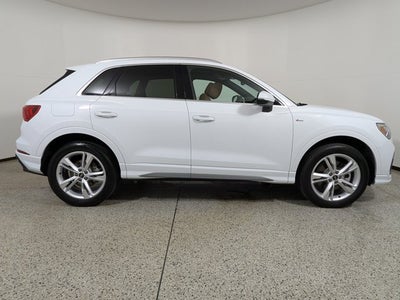 2024 Audi Q3 S line Premium 45 TFSI quattro