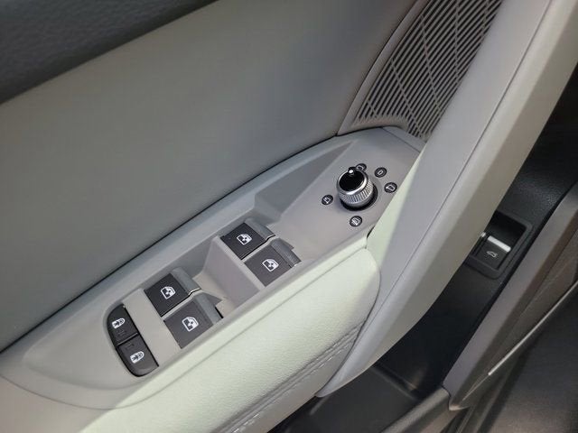 2024 Audi Q5 e 55 Premium Plus