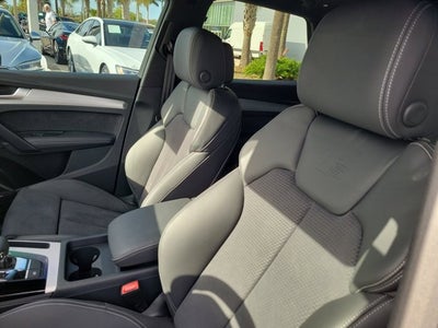 2024 Audi Q5 e 55 Premium Plus