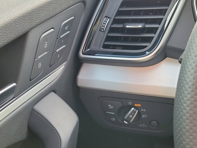 2024 Audi Q5 e 55 Premium Plus