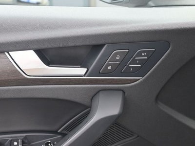 2024 Audi Q5 45 S line Premium quattro