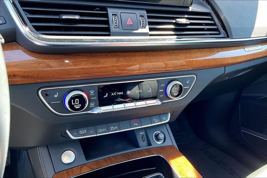 2022 Audi Q5 45 S line Premium Plus quattro