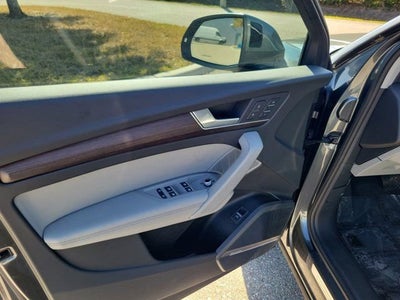2023 Audi Q5 45 S line Premium