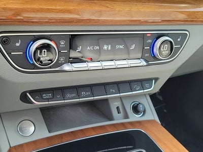 2022 Audi Q5 45 S line Premium Plus