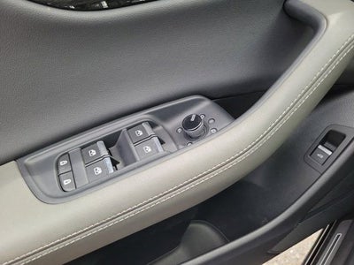 2023 Audi Q8 55 Premium Plus