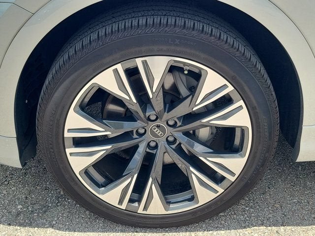 2024 Audi Q8 55 Premium Plus
