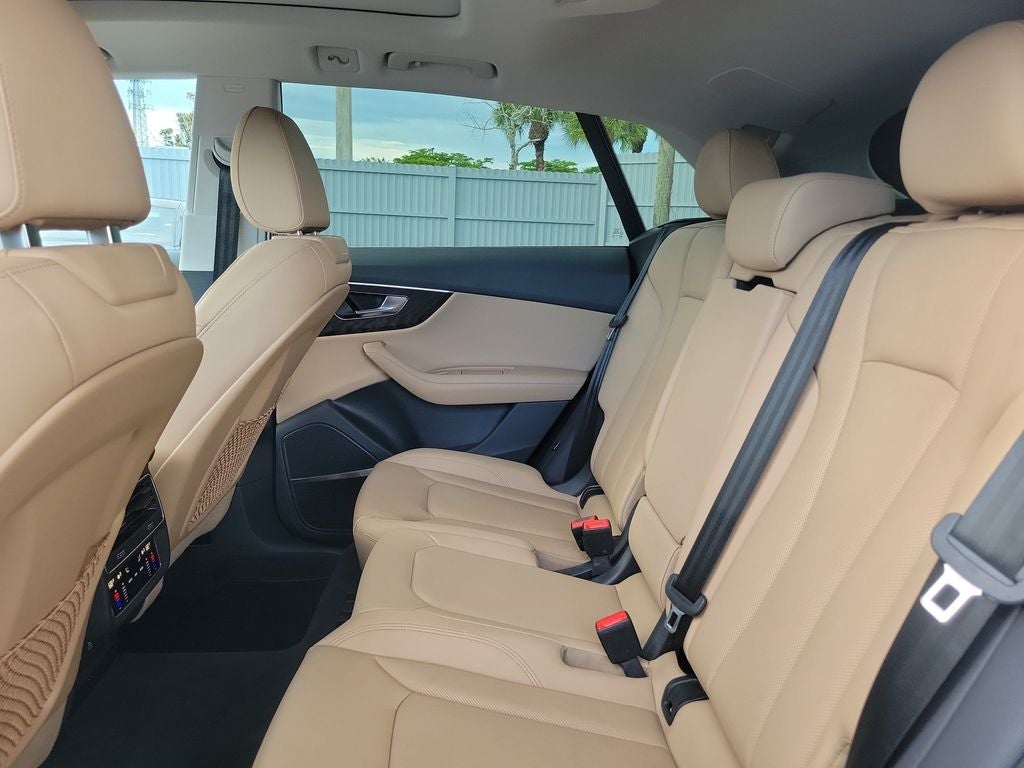 2023 Audi Q8 55 Premium Plus quattro