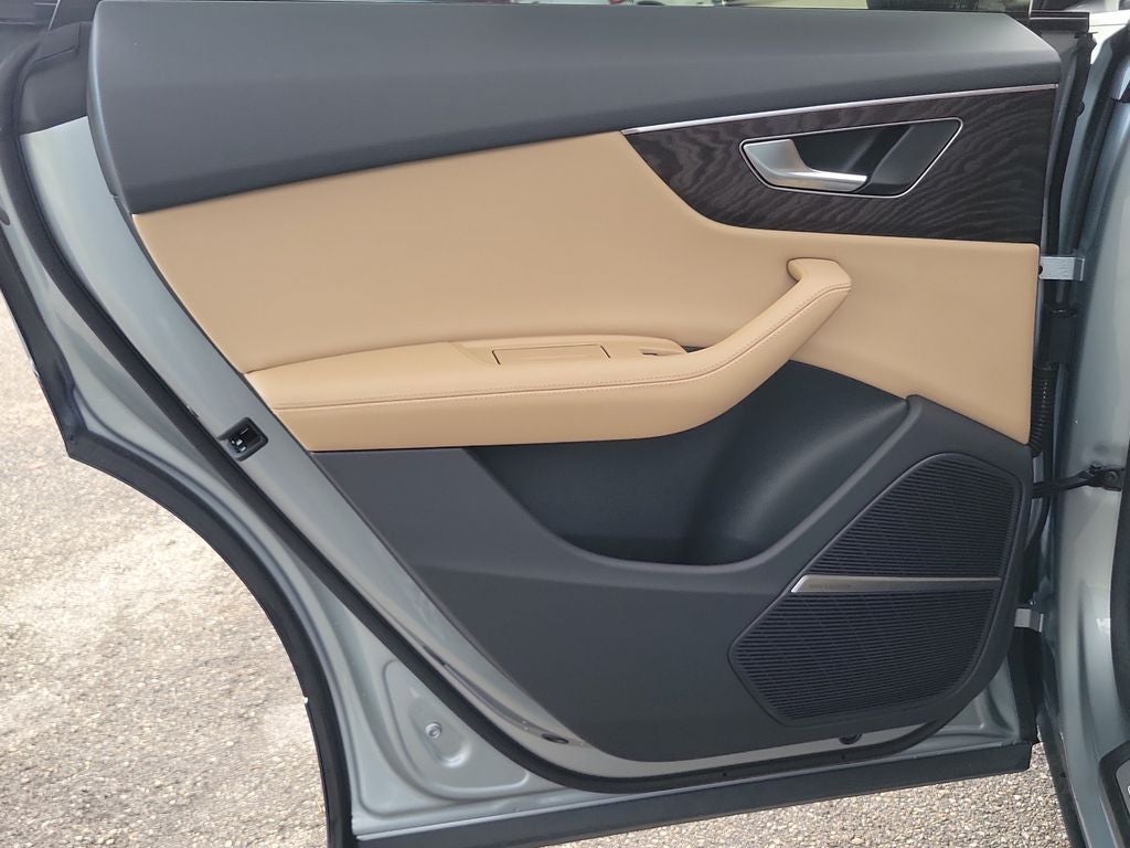 2023 Audi Q8 55 Premium Plus quattro
