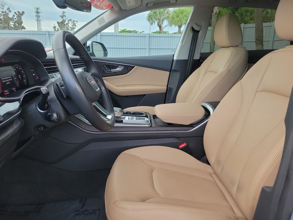 2023 Audi Q8 55 Premium Plus quattro