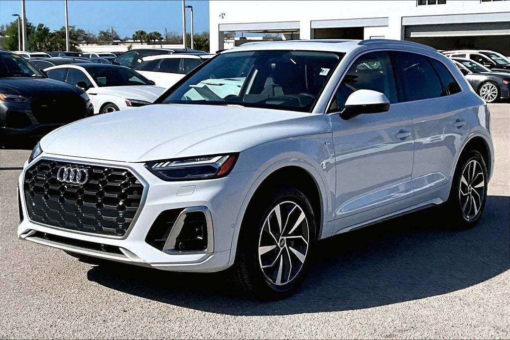 2023 Audi Q5 45 S line Prestige quattro