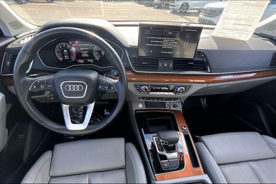 2023 Audi Q5 45 S line Prestige quattro
