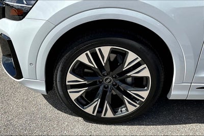 2025 Audi Q8 55 Prestige quattro