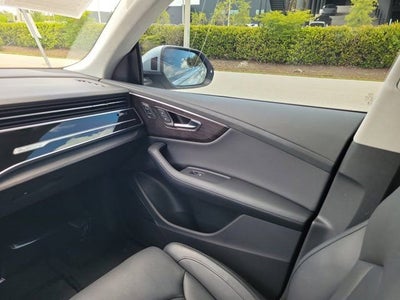 2023 Audi Q8 55 Prestige