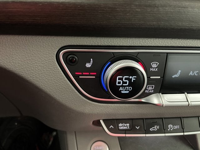 2022 Audi Q5 S line Premium