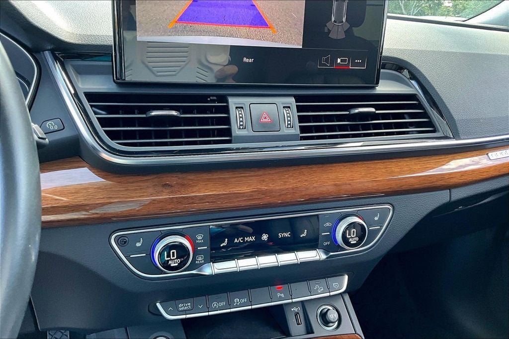 2023 Audi Q5 45 S line Premium quattro