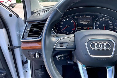 2023 Audi Q5 45 S line Premium quattro