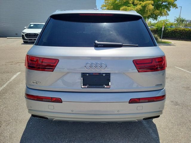 2019 Audi Q7 55 SE Premium Plus