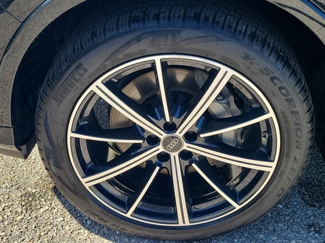 2026 Audi Q7 45 Premium Plus