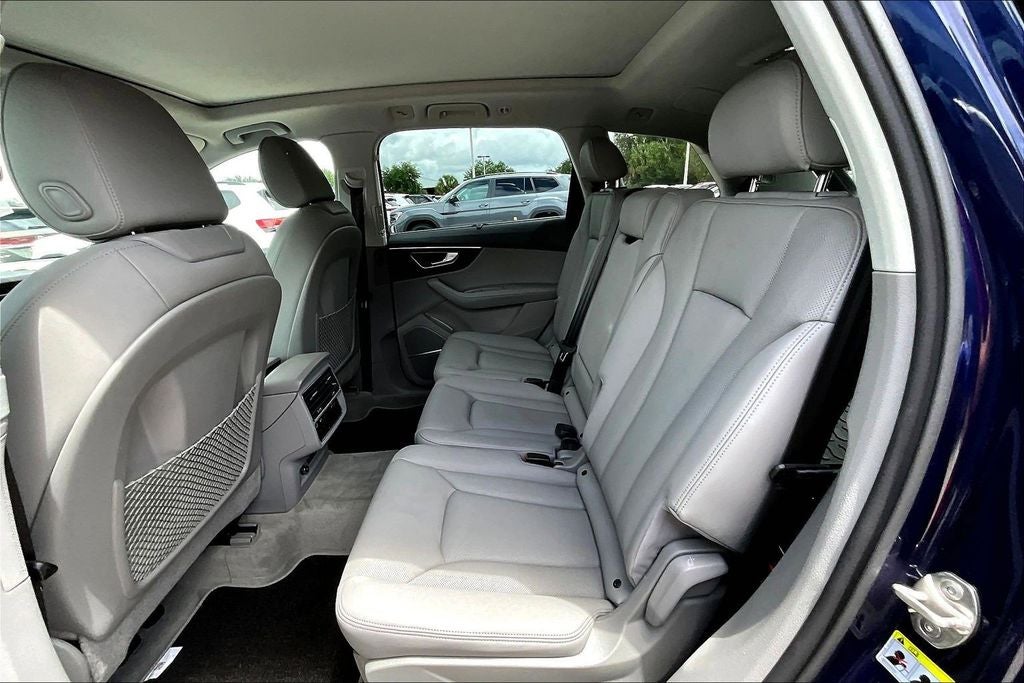 2023 Audi Q7 45 Premium Plus quattro