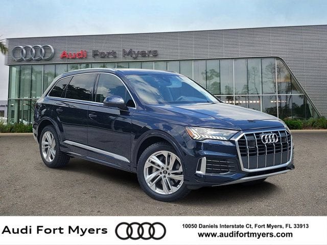 2023 Audi Q7 45 Premium Plus