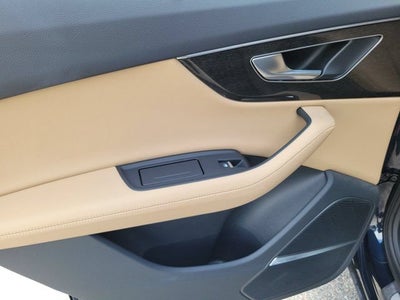 2023 Audi Q7 45 Premium Plus