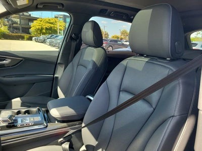 2025 Audi Q7 45 Premium Plus