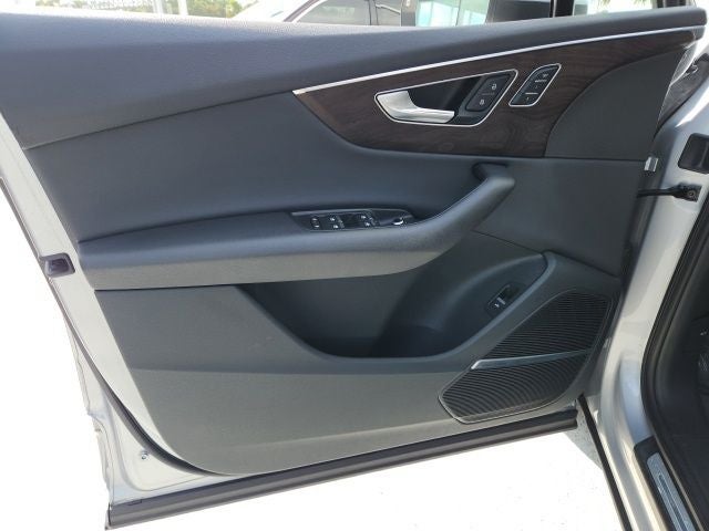 2021 Audi Q7 45 Premium Plus quattro